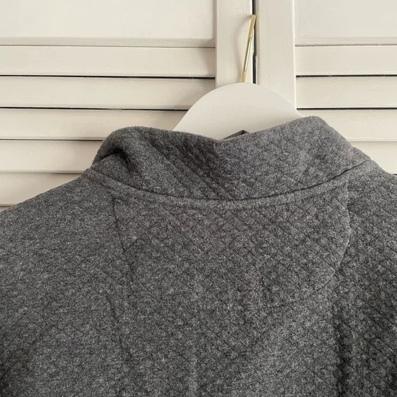 Johnston & Murphy | Men’s Quilted Quarterzip Pullover - Picture 5 of 9